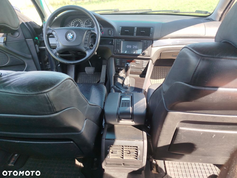 BMW Seria 5 - 8