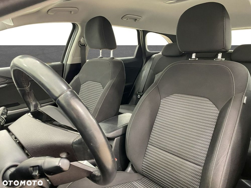Kia Ceed 1.5 T-GDI M - 11