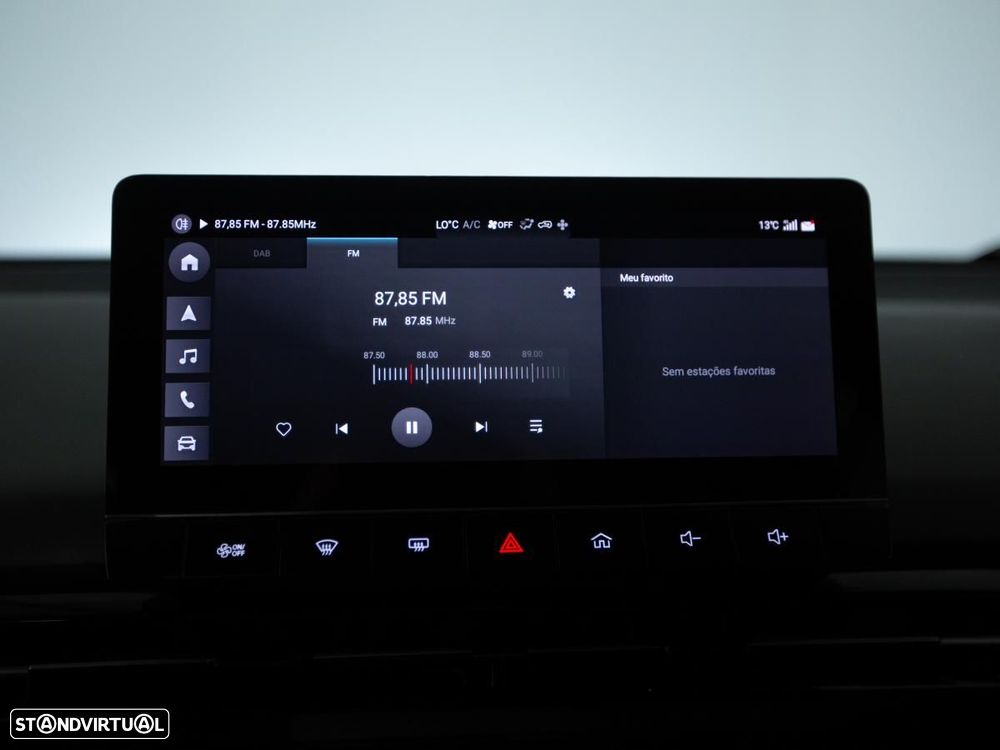 MG MG4 64 kWh Luxury - 22