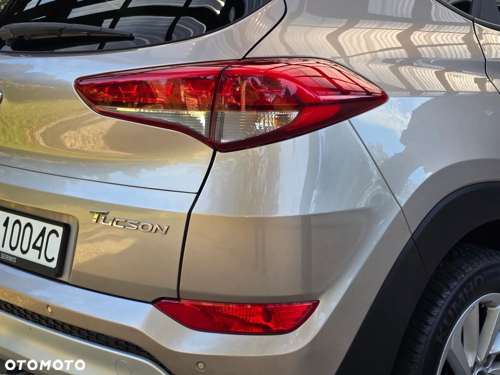 Hyundai Tucson ver-1-7-crdi-bluedrive-classic-2wd-dct - 31