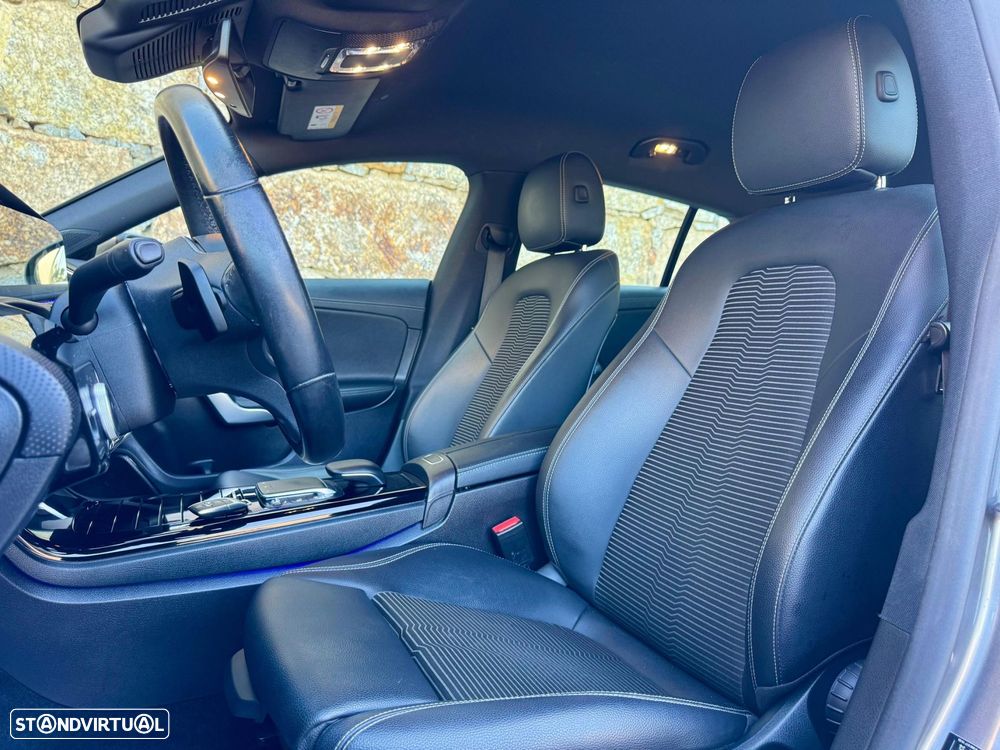 Mercedes-Benz CLA 180 7G-DCT Progressive - 31