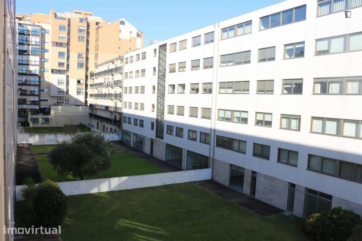 Apartamento com 1 quartos - localizado em Matosinhos Porto - Grande imagem: 4/38