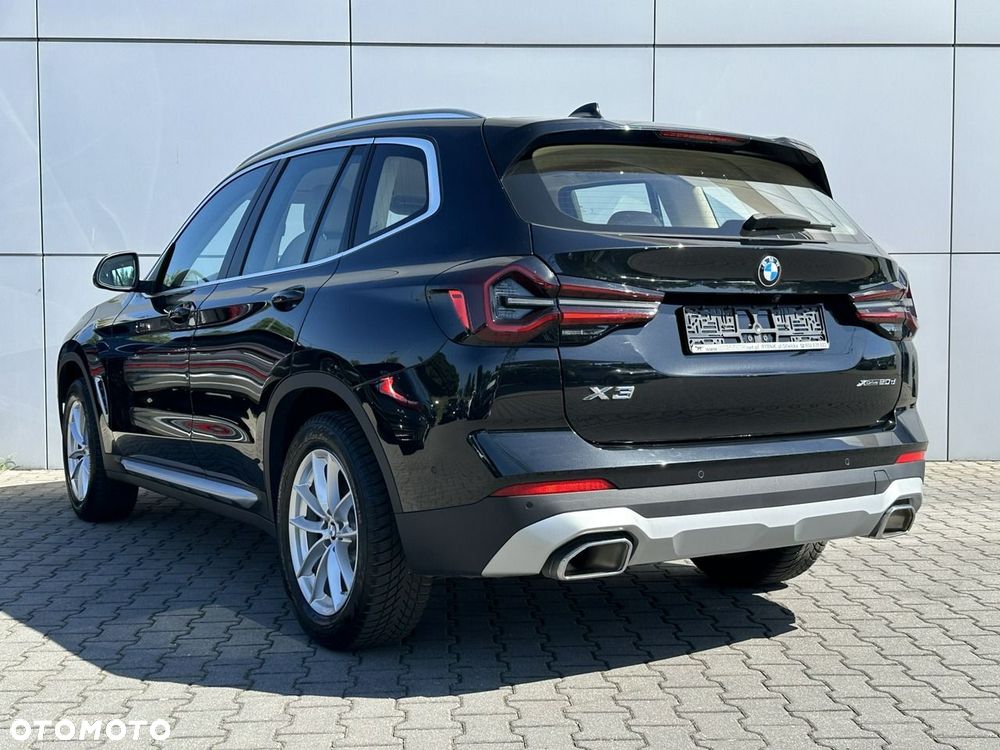 BMW X3 xDrive20d mHEV - 10
