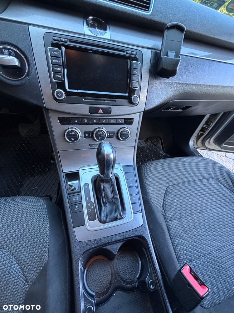 Volkswagen Passat 2.0 TDI Edition 40 DSG - 11
