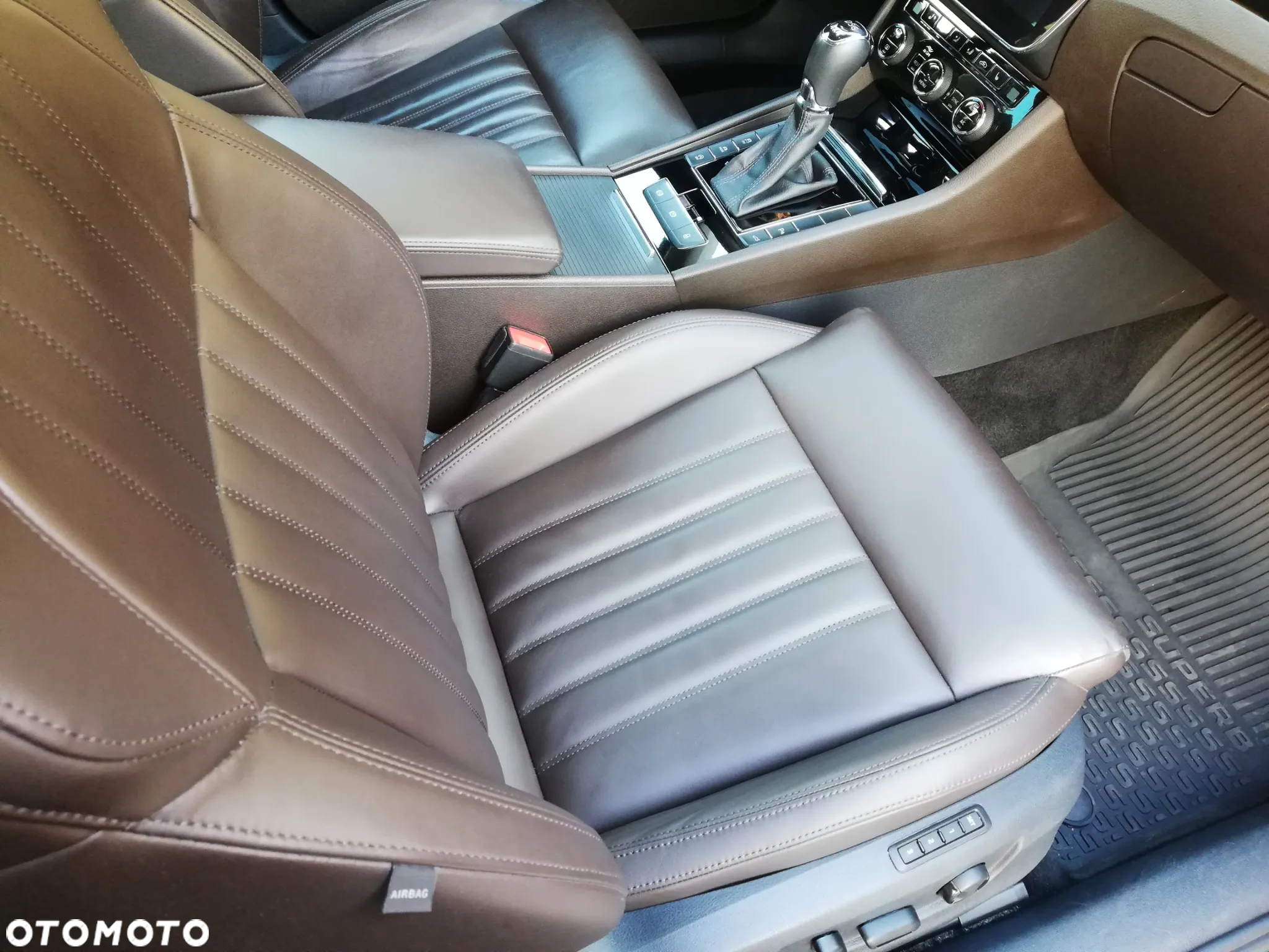 Skoda Superb 2.0 TDI 4x4 L&K DSG - 9