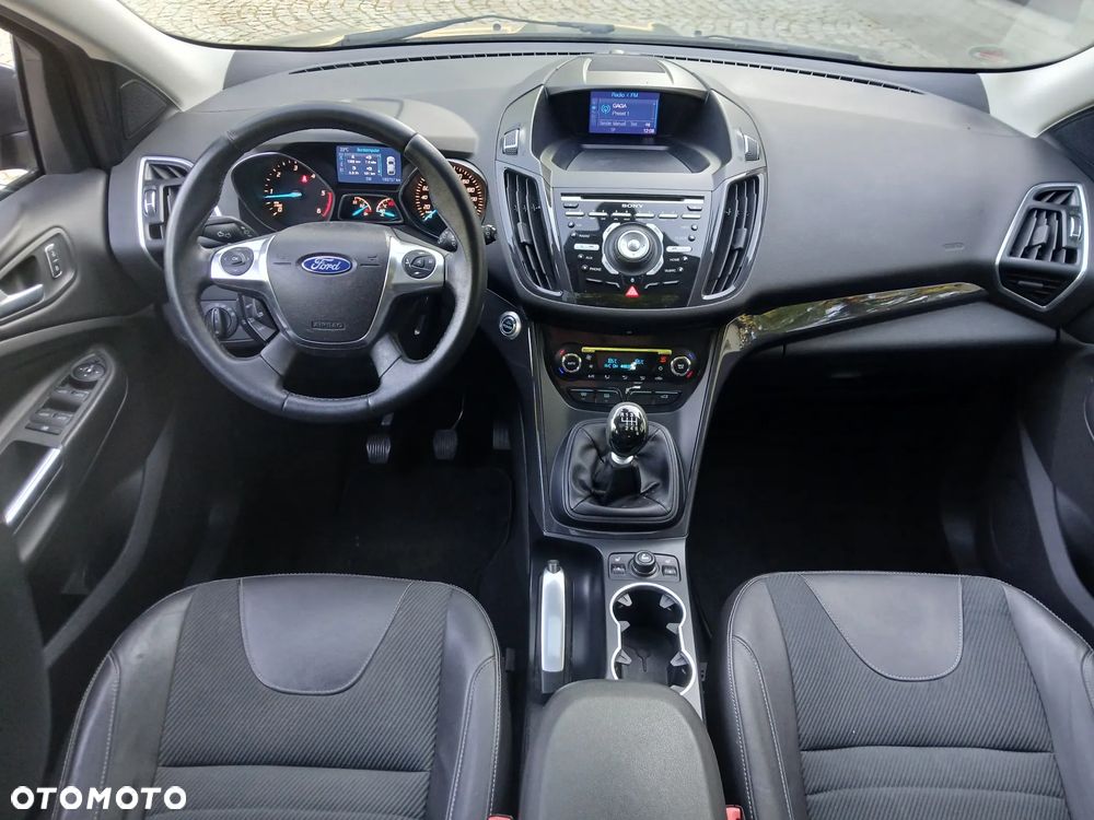 Ford Kuga 2.0 TDCi 4x4 Titanium - 2
