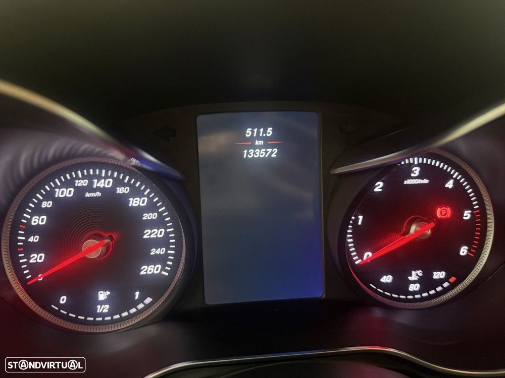Mercedes-Benz GLC 250 d 4Matic 9G-TRONIC AMG Line - 13