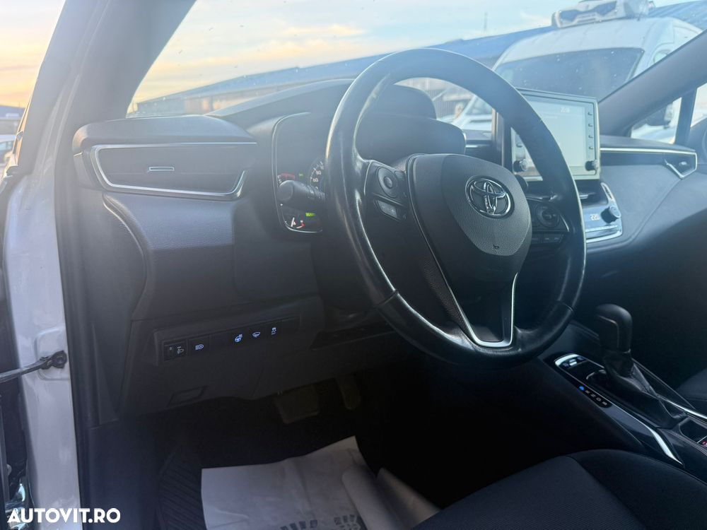 Toyota Corolla 1.8 Comfort - 10