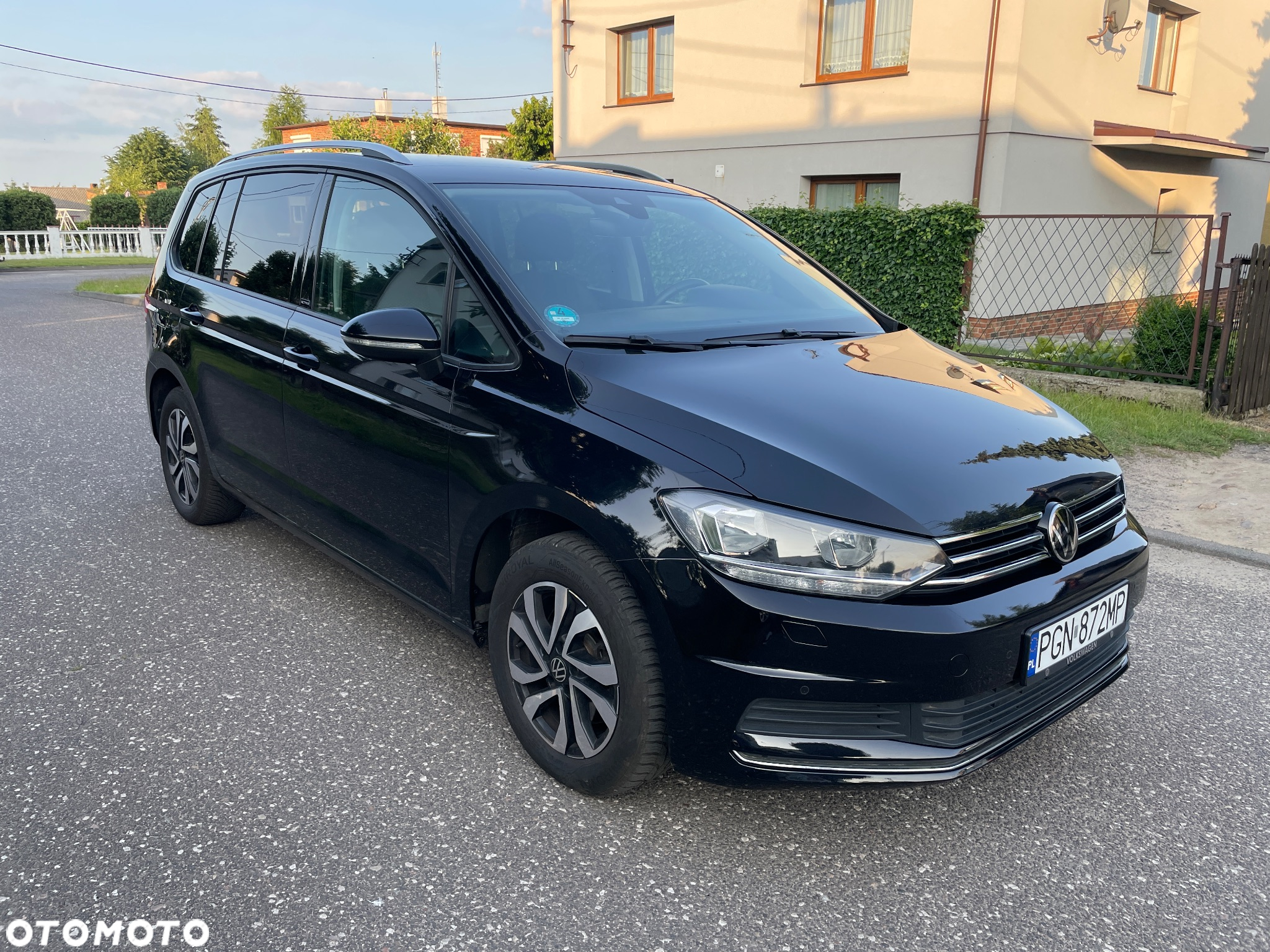 Volkswagen Touran 1.5 TSI EVO Active - 3
