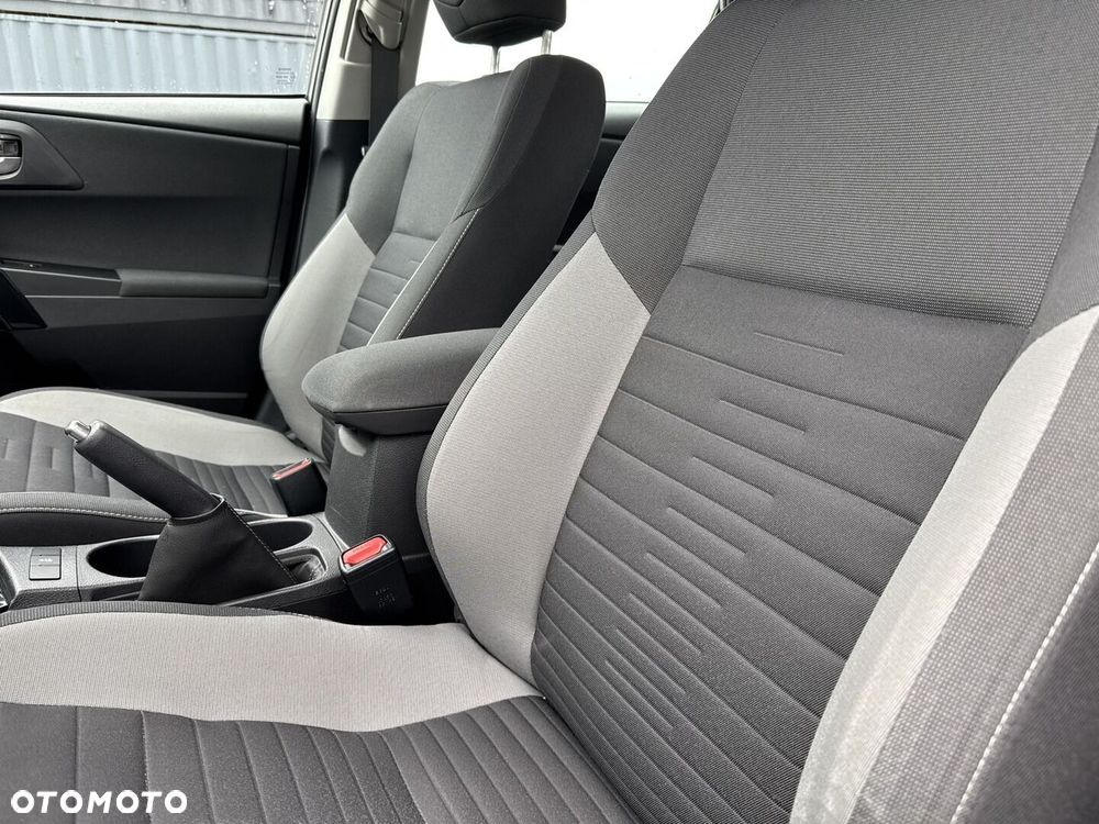 Toyota Auris - 13