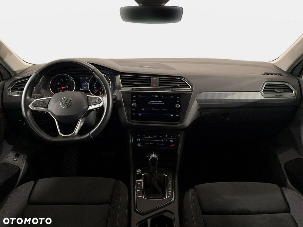 Volkswagen Tiguan - 16