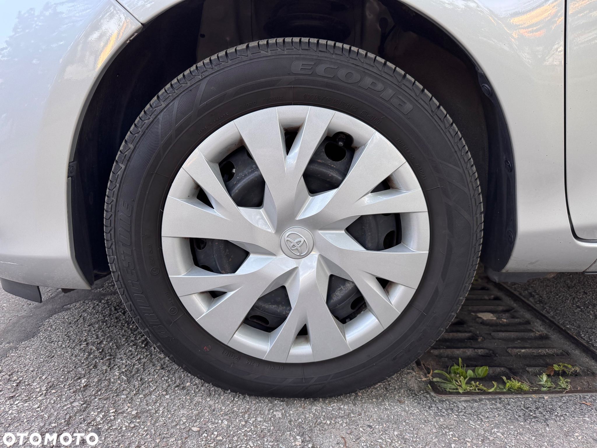 Toyota Yaris 1.5 Life - 24