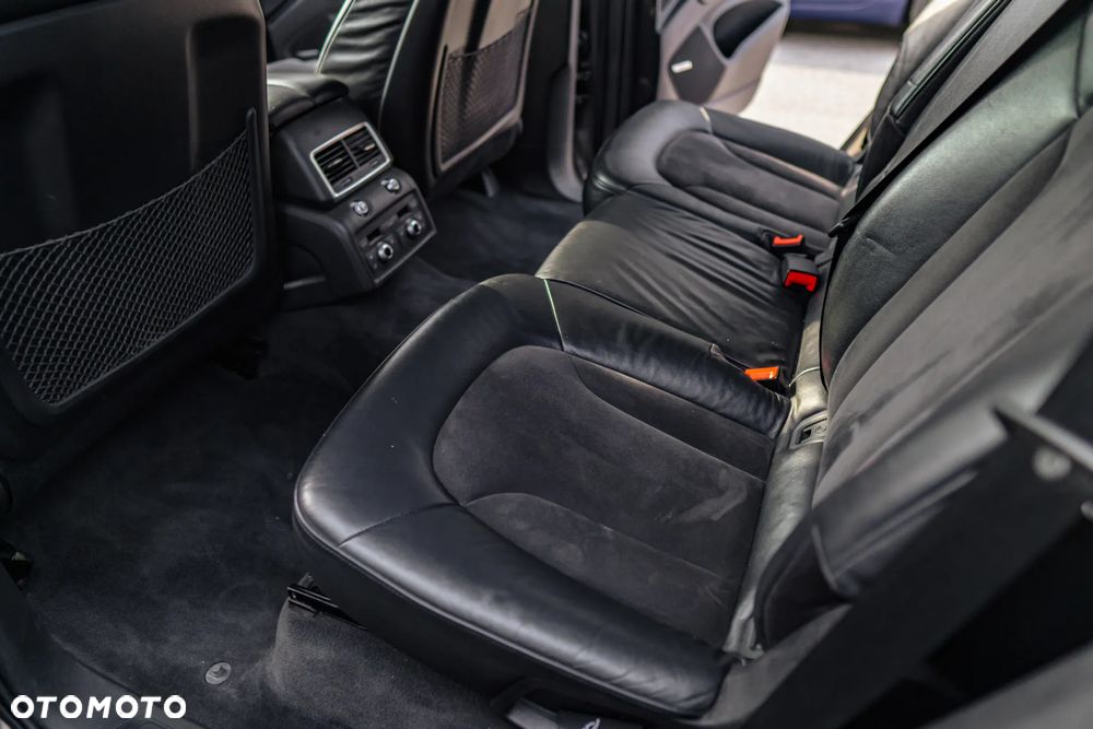 Audi Q7 3.0 TDI DPF clean diesel Quattro Tiptronic - 16