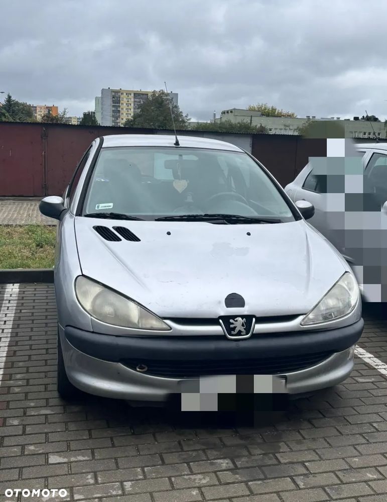 Peugeot 206 - 1