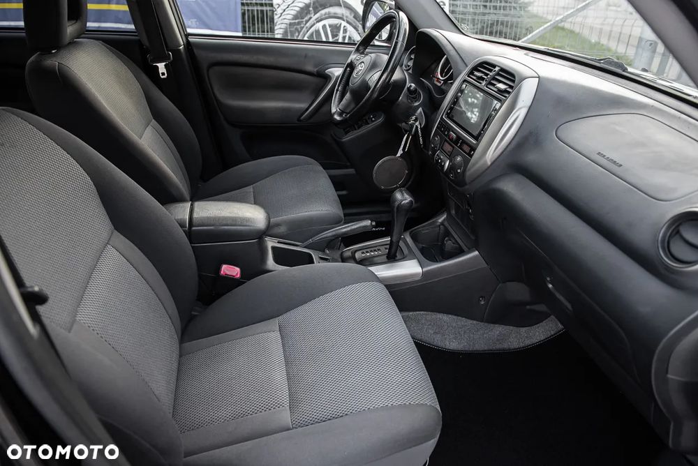 Toyota RAV4 - 17