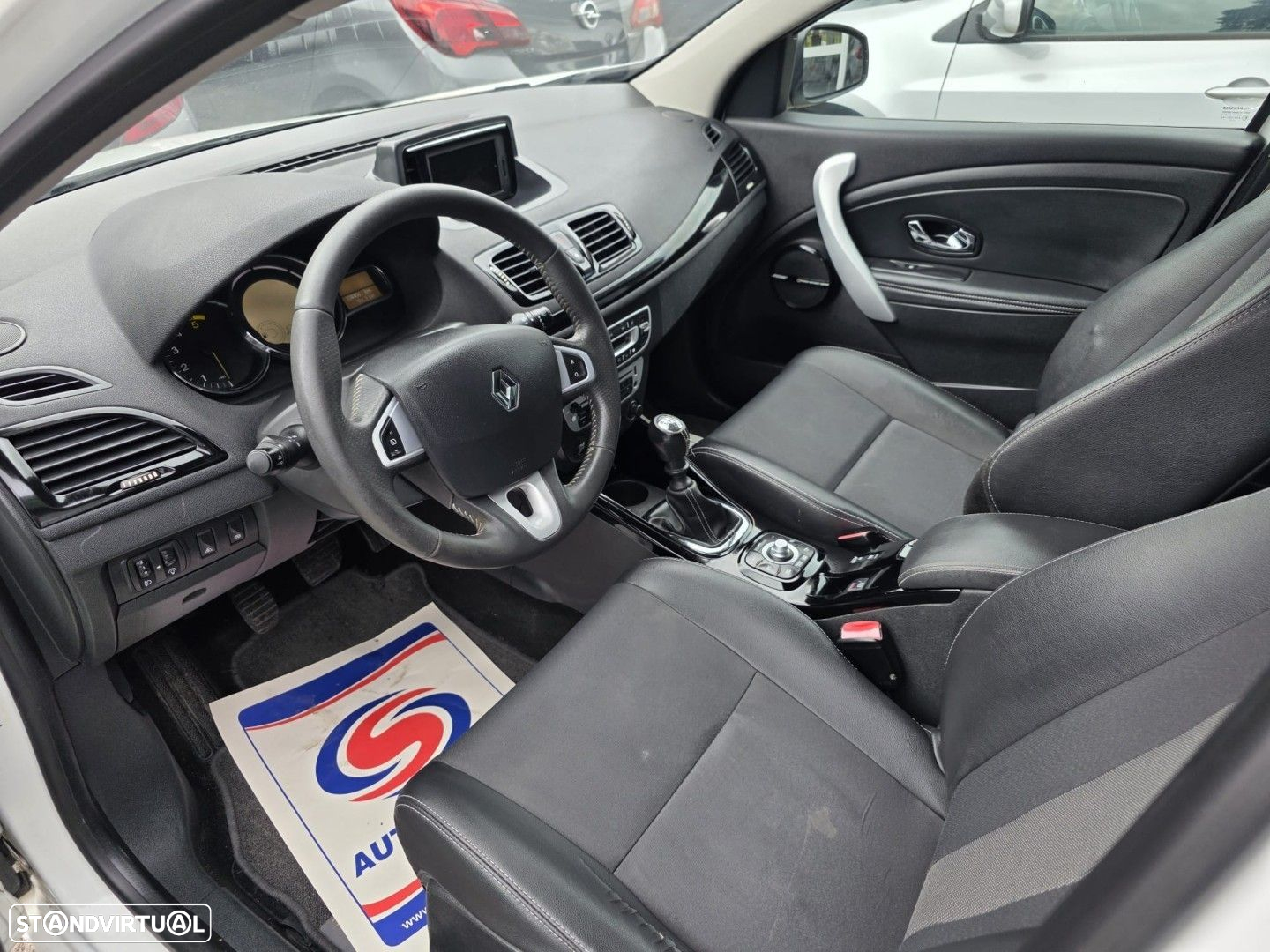 Renault Mégane 1.5 dCi Bose Edition SS - 8