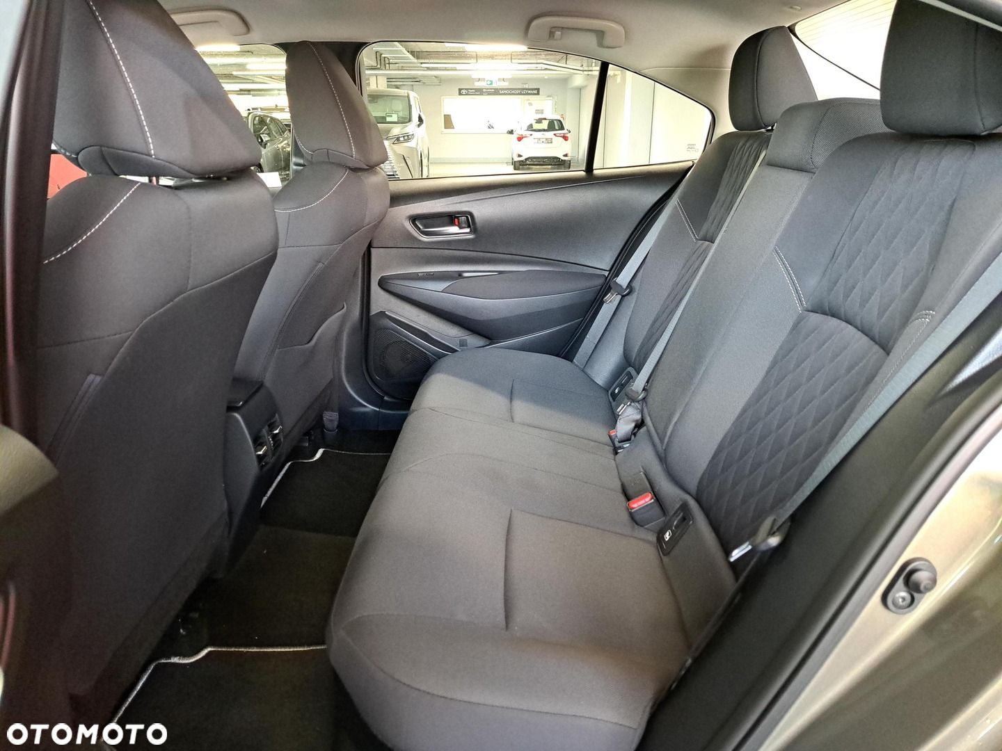 Toyota Corolla - 11