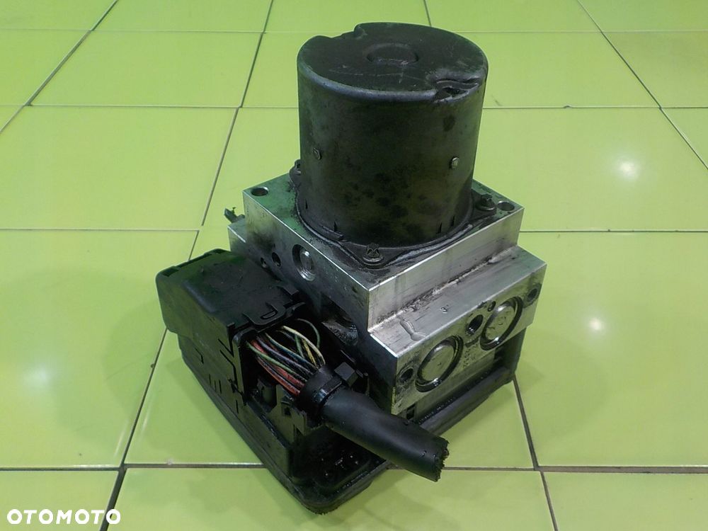 MERCEDES CLS W219 3.0 CDI 07r 5D pompa ABS 0265250226 A2114311812 - 4