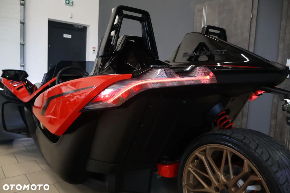 Polaris Inny - 24