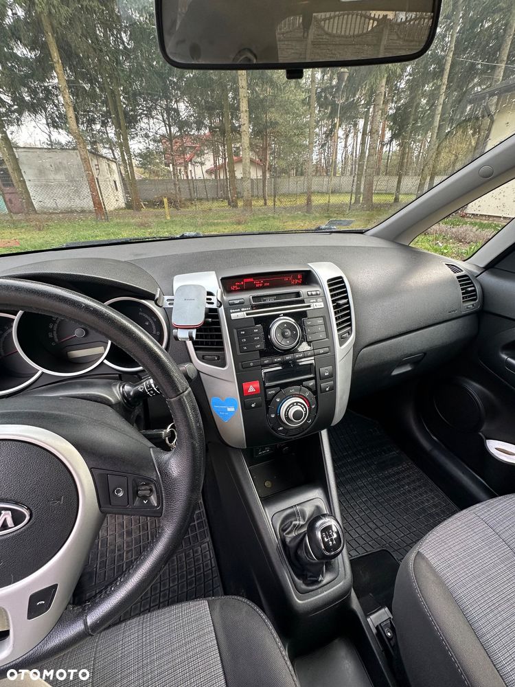 Kia Venga 1.6 CVVT Fifa World Cup Edition - 7