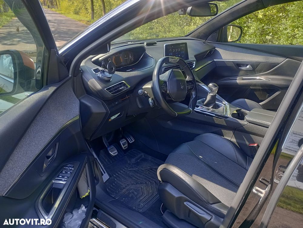 Peugeot 3008 1.2 PureTech Turbo S&S GT-Line - 4