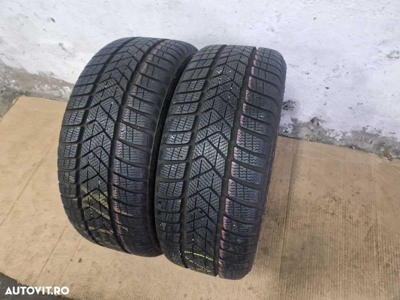 2 Pirelli R18 225/40/ Anvelope de iarnă DOT2820 - 3