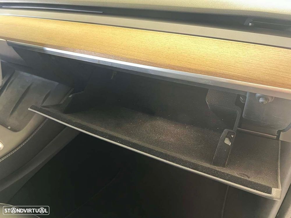 Tesla Model Y RWD - 24