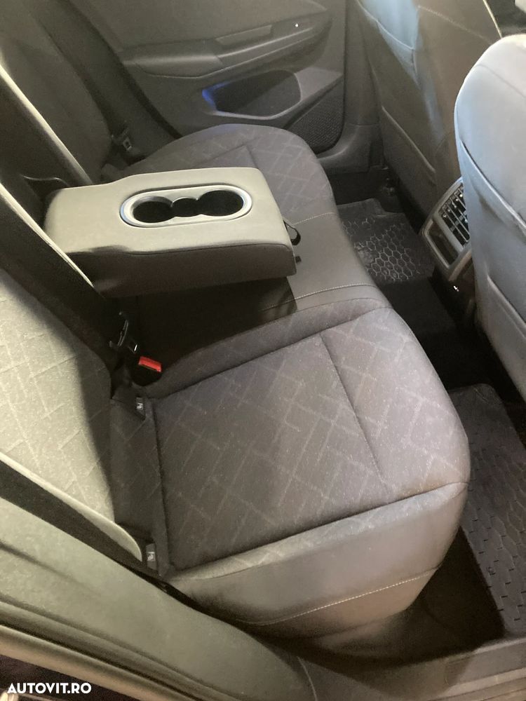 Volkswagen Golf 1.5 eTSI ACT DSG MHEV Life - 25