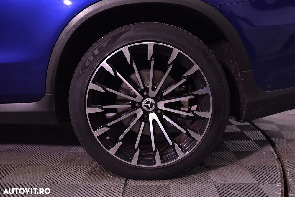 Mercedes-Benz GLC 300 d 4MATIC - 13