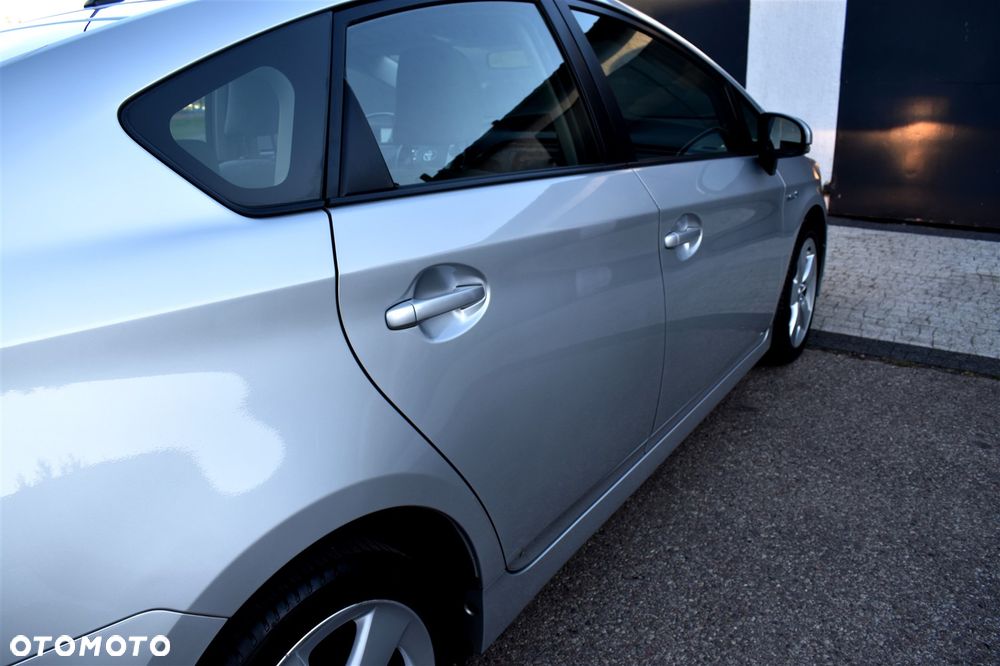 Toyota Prius (Hybrid) Executive - 7