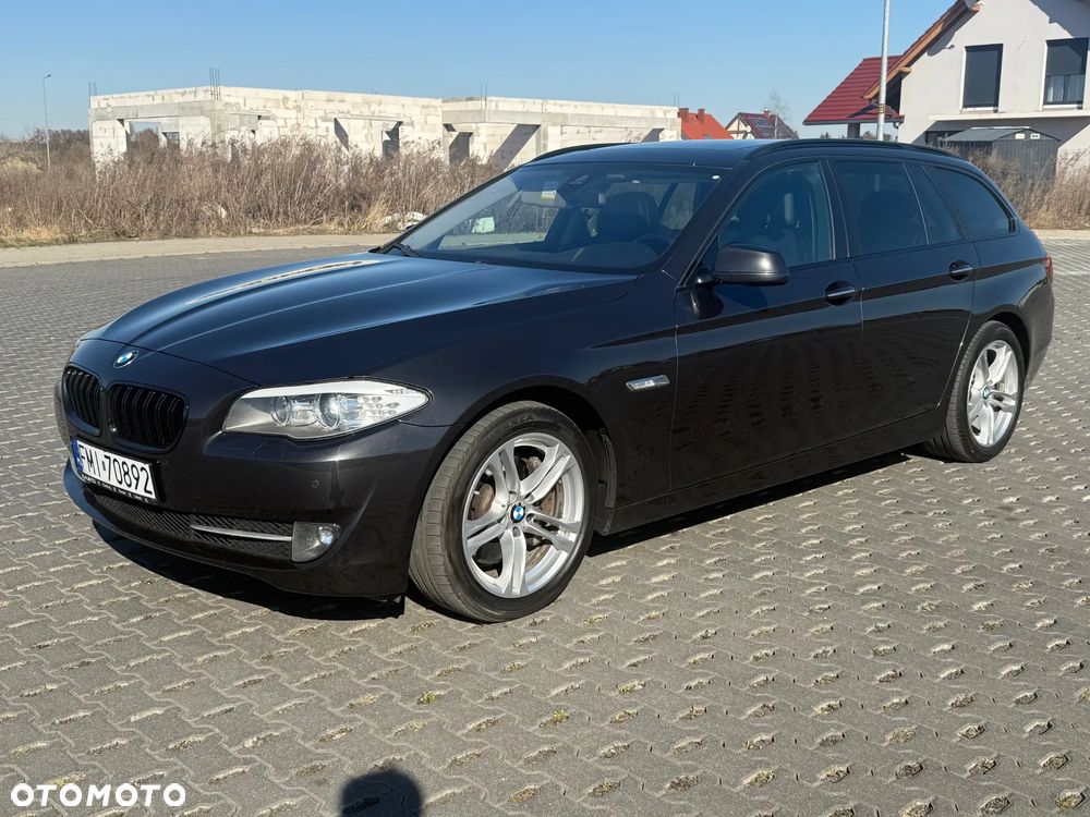 BMW Seria 5 530d Touring Luxury Line - 1