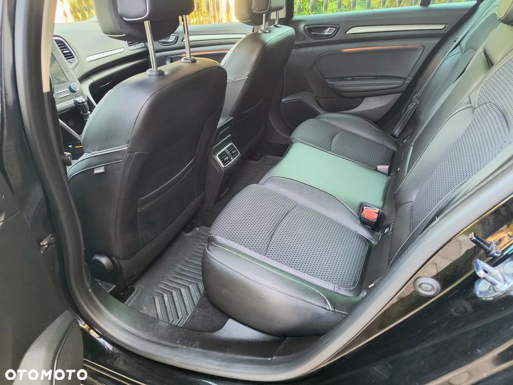 Renault Megane ENERGY dCi 130 Start & Stop Bose Edition - 11