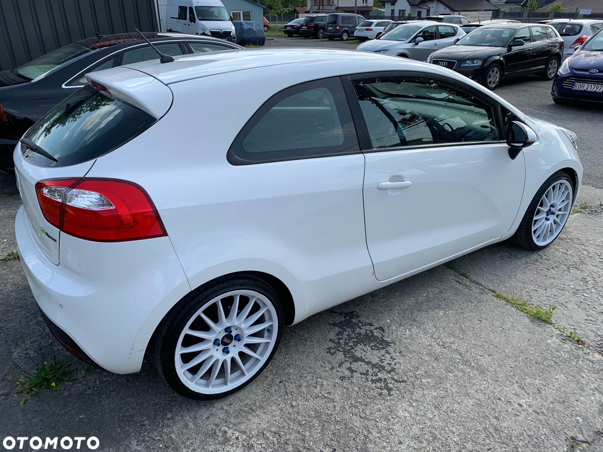 Kia Rio 1.2 Business Line - 11