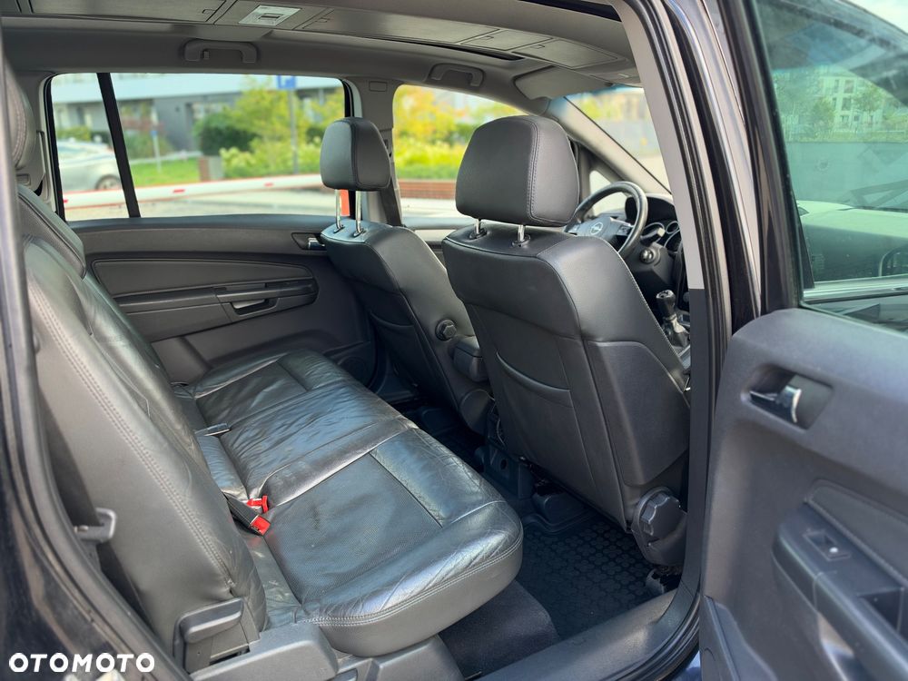 Opel Zafira 1.9 CDTI Cosmo - 25