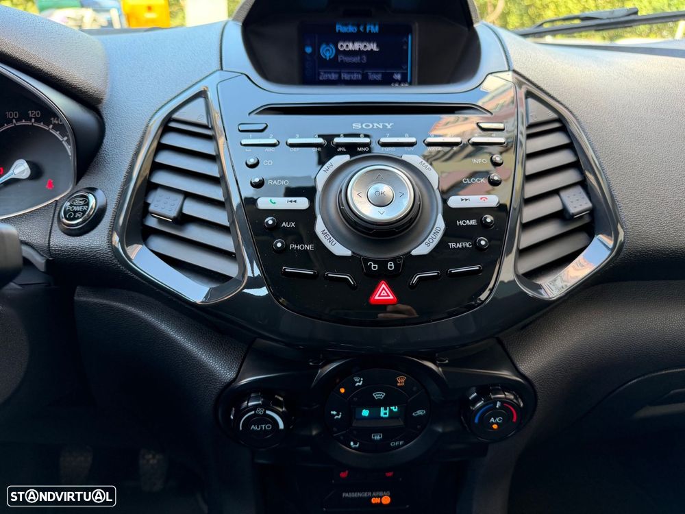 Ford EcoSport 1.0 EcoBoost Titanium - 12