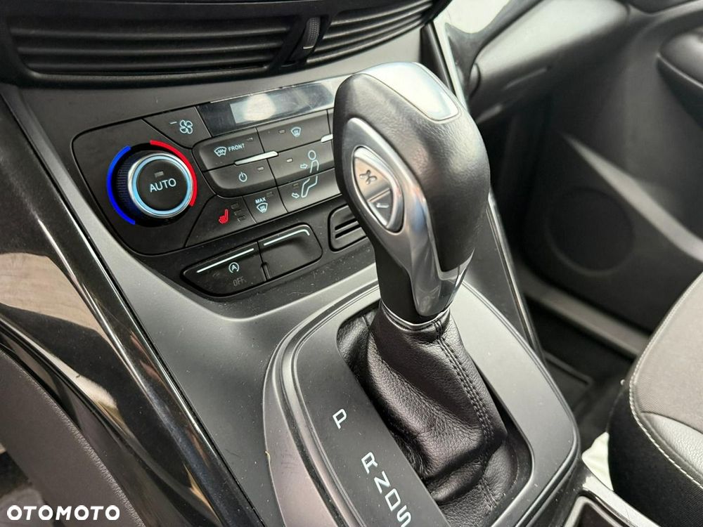 Ford Kuga - 28