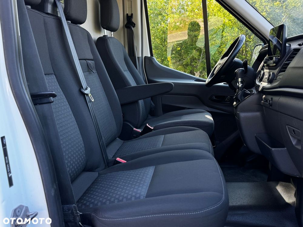 Ford Transit EcoBlue - 15