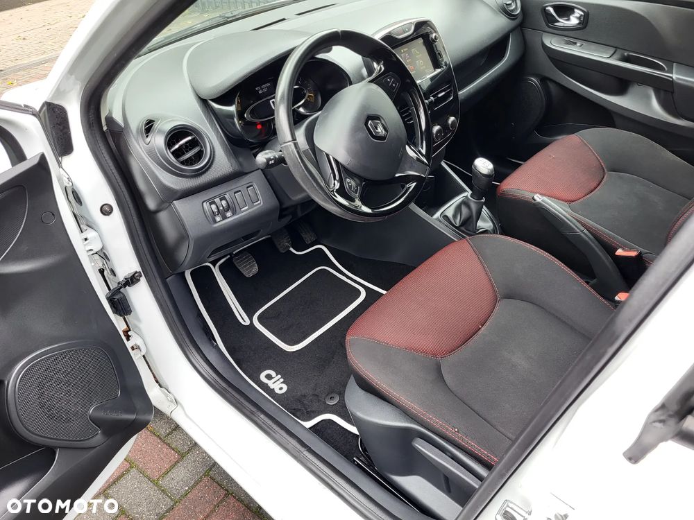 Renault Clio 1.2 16V 75 LIMITED - 15