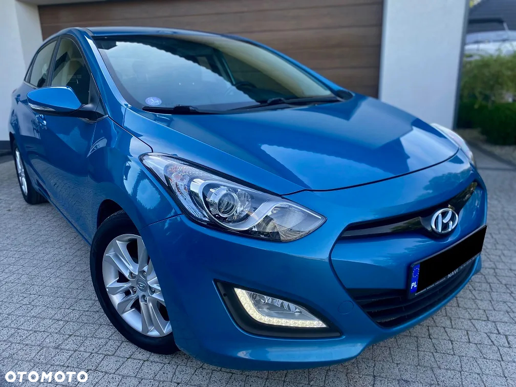 Hyundai i30 1.6 GDI BlueDrive Classic + DCT - 4