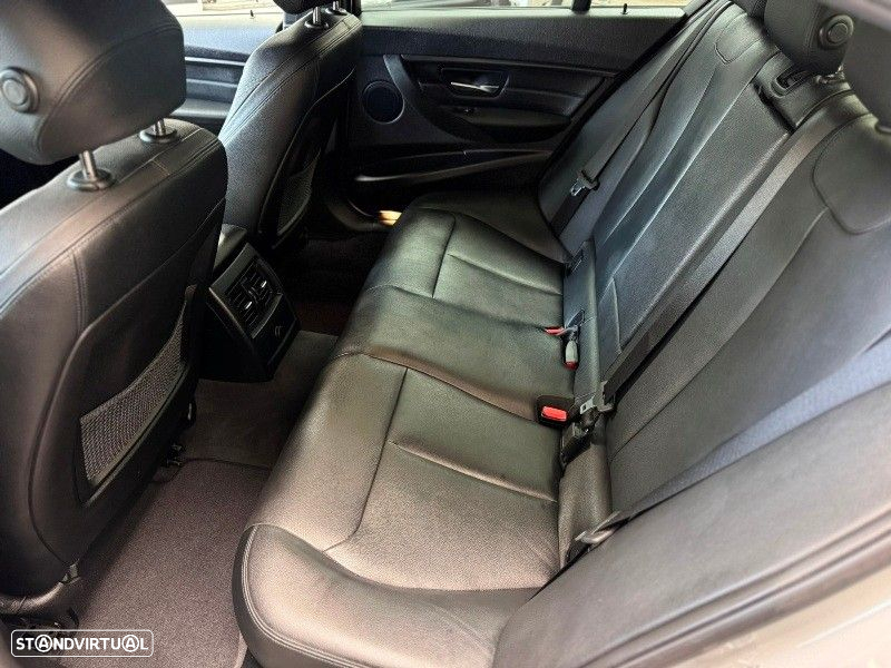 BMW 320 d ED Line Sport Auto - 45