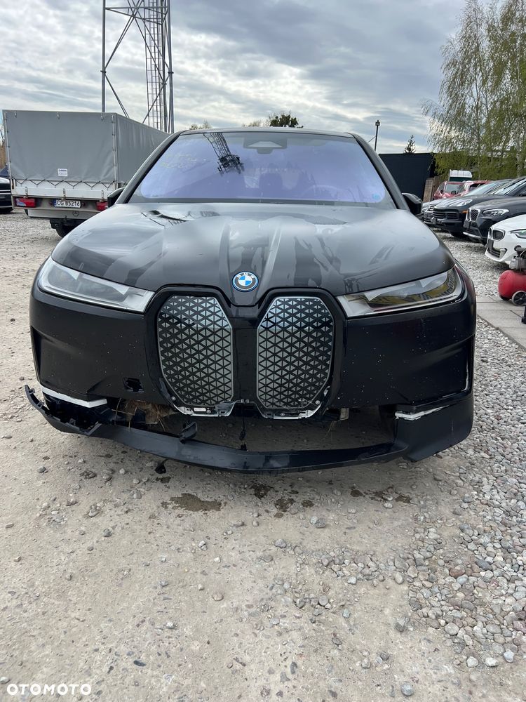 BMW iX xDrive50 - 3