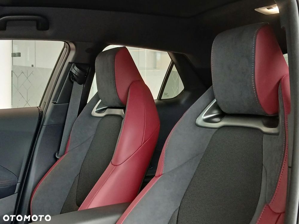Toyota C-HR 2.0 PHEV Dynamic Force Tokyo Edition - 34