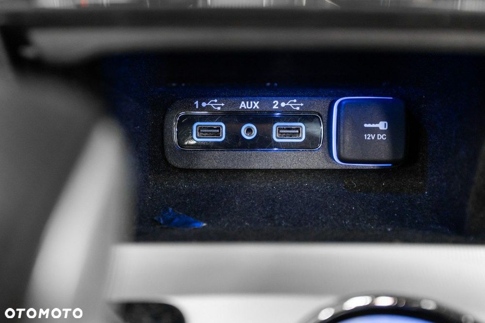 Jeep Grand Cherokee - 28