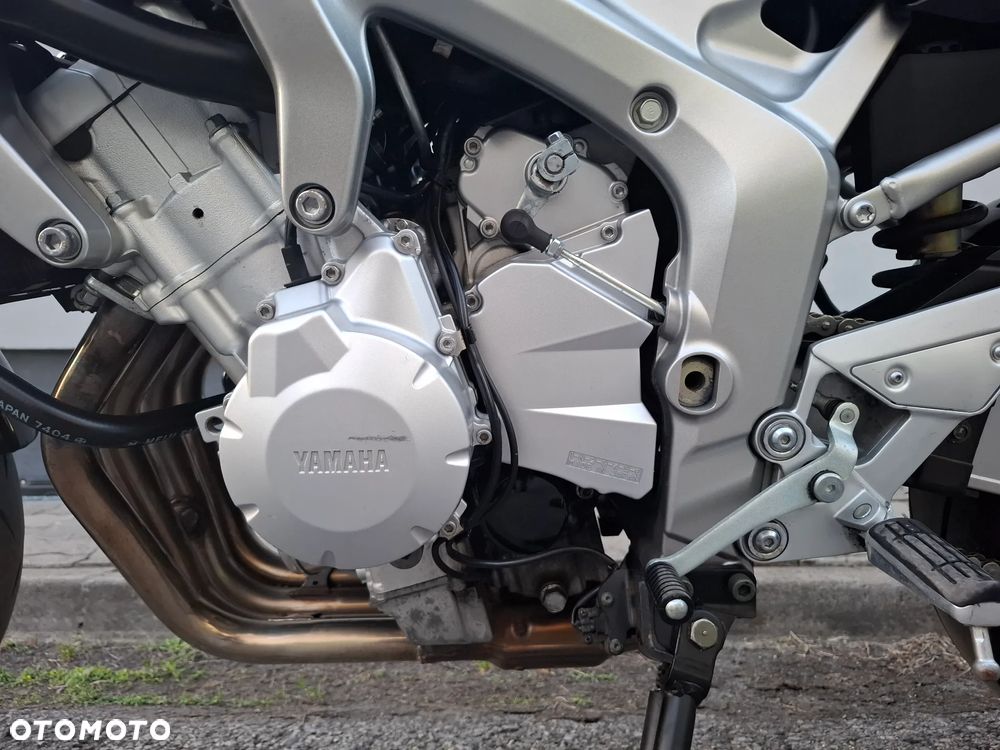 Yamaha FZ6 - 31