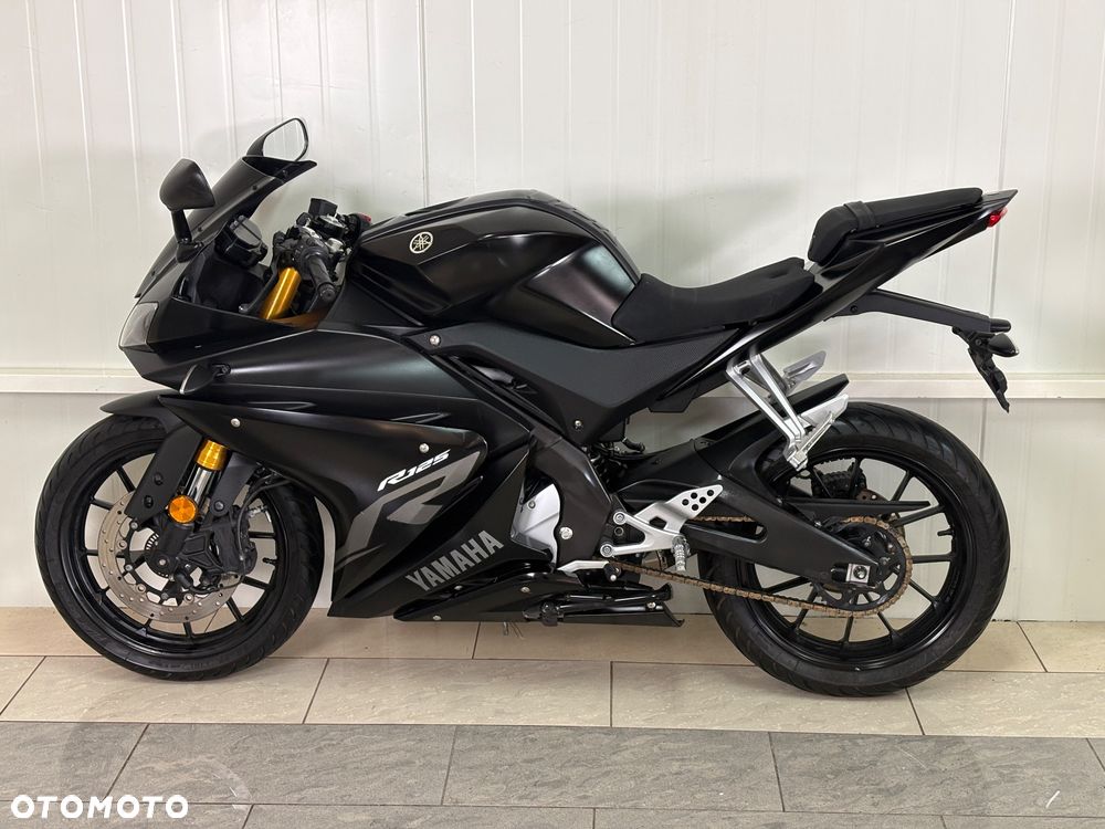 Yamaha YZF - 6