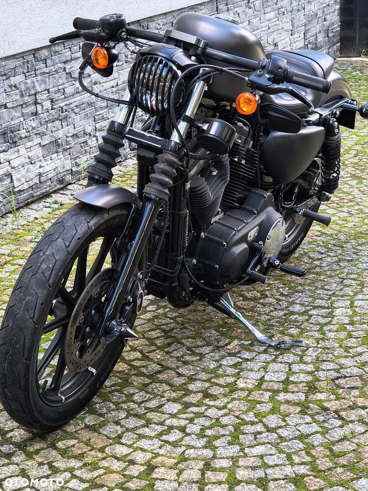 Harley-Davidson Sportster Custom 883C - 34