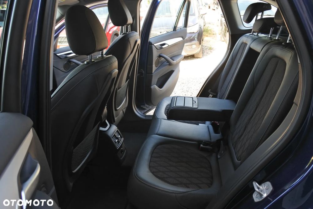 BMW X1 xDrive18d Sport Line sport - 10