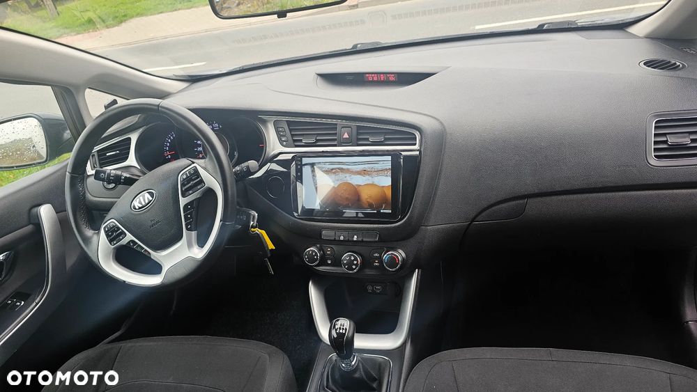 Kia Ceed 1.4 CVVT Dream Team Edition - 34