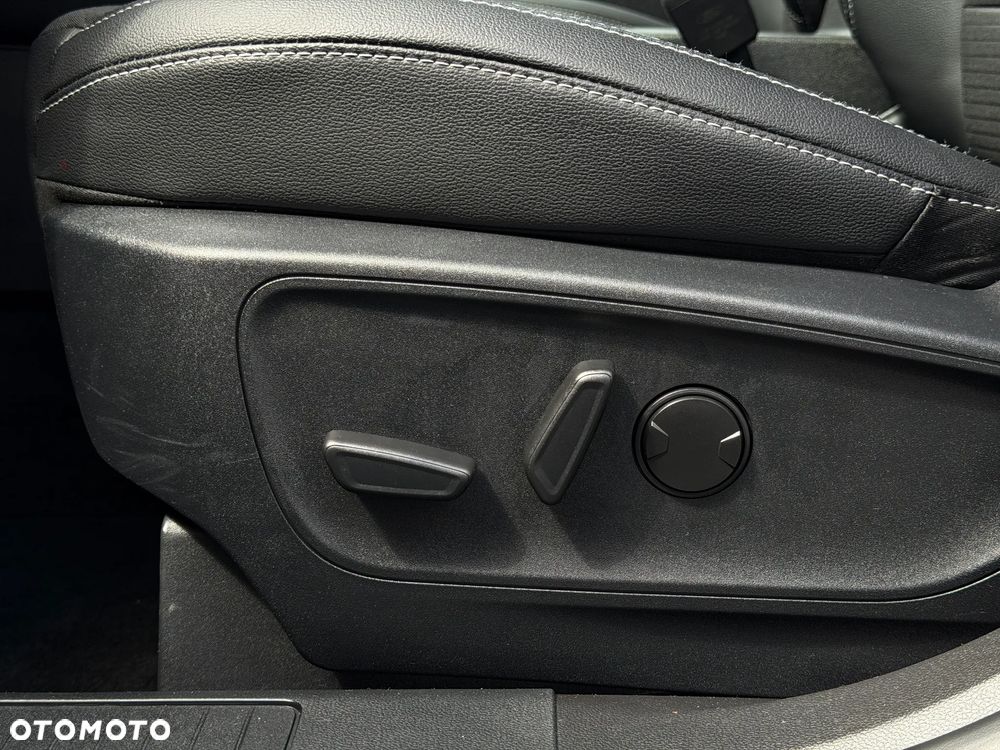 Ford Kuga 1.5 EcoBoost FWD Titanium - 14