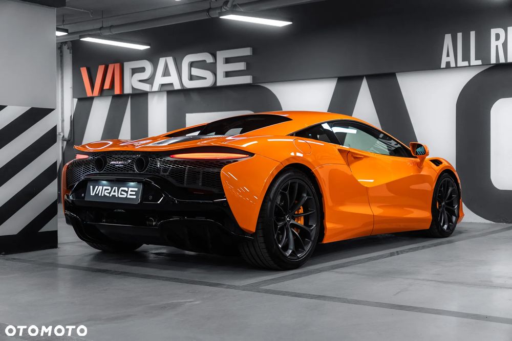 McLaren Artura - 17
